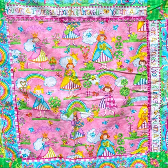 PRINCESS Castle Baby Tummy Time Quilt Rapunzel Handmade 47 x 37 inches - Picture 15 of 16